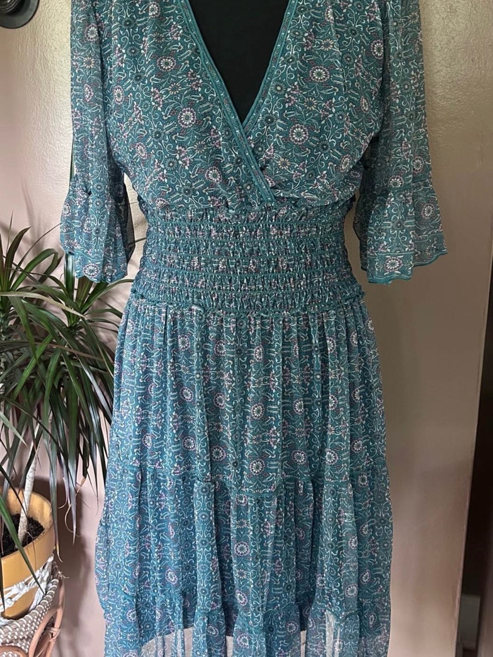 Gorgeous Max Studio MIDI Dress Sz M/L